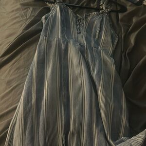 Don’t fit me size extra small color, blue, and white